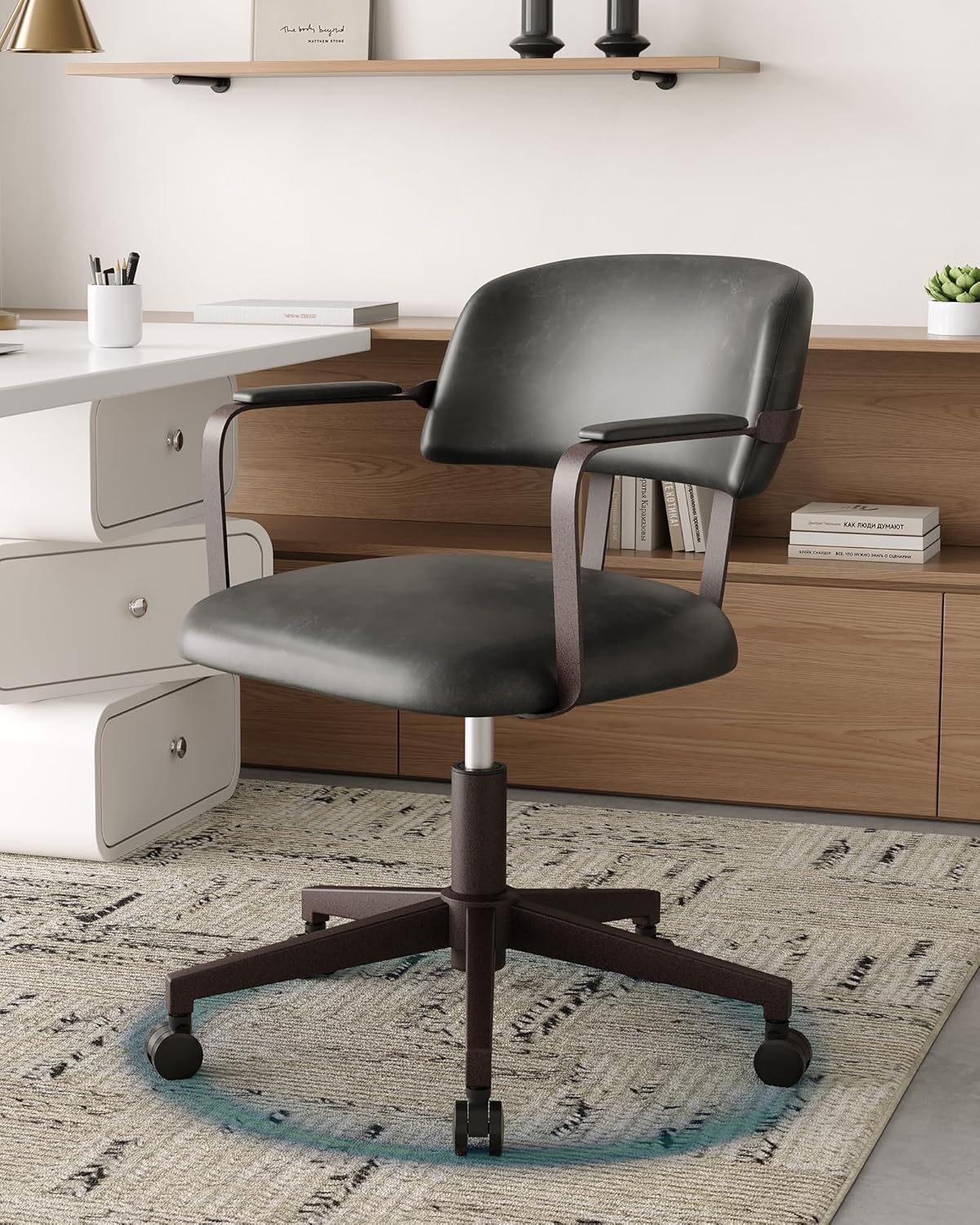 Office Chair Leather Aesthetic Desk Chair Ergonomic Swivel Chair with Wheels Armrests Retro Chair Vintage